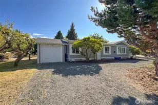 251 Heather Cir, Port Angeles, WA 98362 - Photo 3