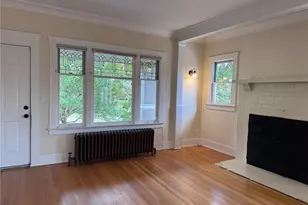 423 N 50th St, Seattle, WA 98103 - Photo 5