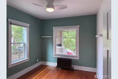 423 N 50th Street, Seattle, WA 98103 - Photo 9