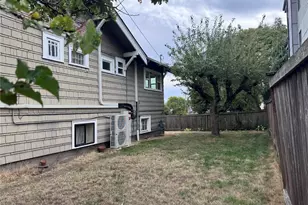 423 N 50th St, Seattle, WA 98103 - Photo 23