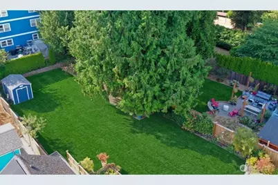12537 19th Avenue NE, Seattle, WA 98125 - Photo 35