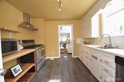 12537 19th Avenue NE, Seattle, WA 98125 - Photo 13