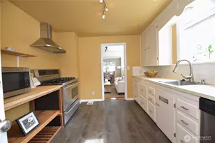 12537 19th Ave NE, Seattle, WA 98125 - Photo 13