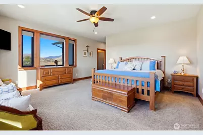 2497 E Selah Road, Yakima, WA 98901 - Photo 15
