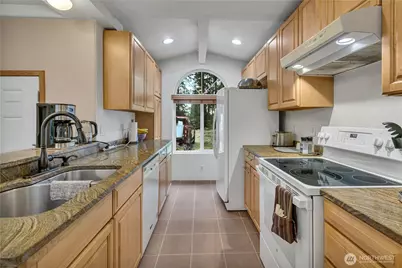 26206 244th Avenue SE, Ravensdale, WA 98051 - Photo 7