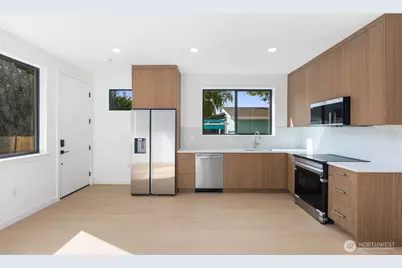3943 S Morgan Street #B, Seattle, WA 98118 - Photo 7
