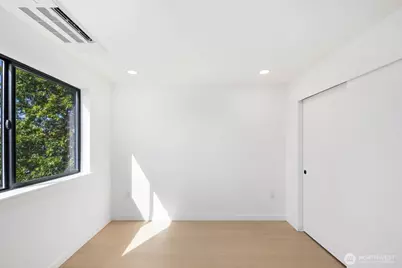 3943 S Morgan Street #B, Seattle, WA 98118 - Photo 11