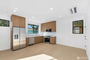 3943 S Morgan St, Seattle, WA 98118 - Photo 9