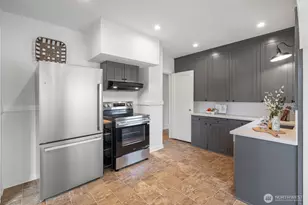 7916 Renton Ave S, Seattle, WA 98118 - Photo 9