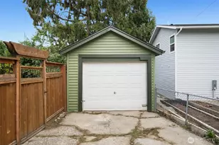 7916 Renton Ave S, Seattle, WA 98118 - Photo 23