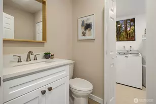 12112 SE 46th Pl, Bellevue, WA 98006 - Photo 17