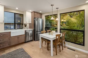 12112 SE 46th Pl, Bellevue, WA 98006 - Photo 9