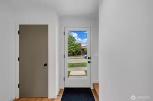 6700 52nd Ave S, Seattle, WA 98118 - Photo 3