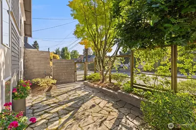 5760 25th Avenue NE, Seattle, WA 98105 - Photo 19