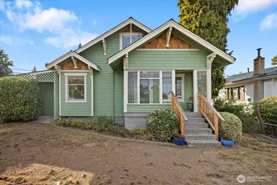 916 E Marine View Drive, Everett, WA 98201 - Photo 1