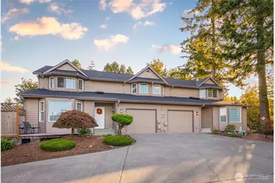 3614 Shelby Road, Lynnwood, WA 98087 - Photo 3