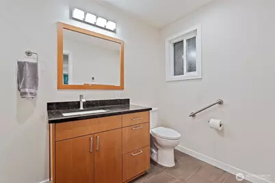 18483 47th Place NE, Lake Forest Park, WA 98155 - Photo 15