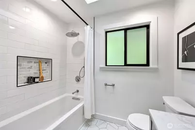 5818 S 18th Avenue S, Seattle, WA 98108 - Photo 19