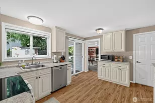 14627 57th Pl W, Edmonds, WA 98026 - Photo 3