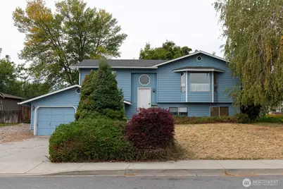 940 Grenz Street, Wenatchee, WA 98801 - Photo 1