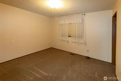 940 Grenz Street, Wenatchee, WA 98801 - Photo 15
