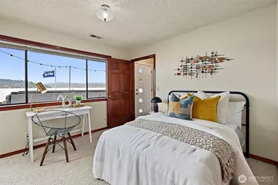 9846 Rainier Avenue S, Seattle, WA 98118 - Photo 23