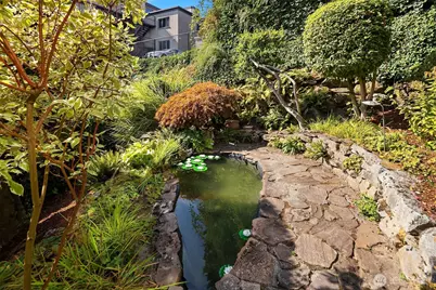 163 Ward Street, Seattle, WA 98109 - Photo 29