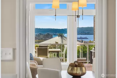 163 Ward Street, Seattle, WA 98109 - Photo 9