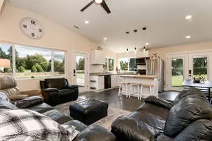 14300 NE 172nd Cir, Brush Prairie, WA 98606 - Photo 11