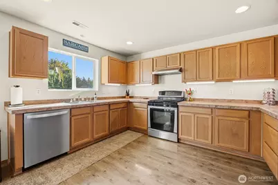 2227 119th Drive SE, Lake Stevens, WA 98258 - Photo 5