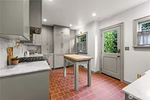 2355 45th Ave SW, Seattle, WA 98116 - Photo 9