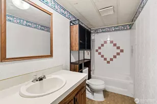 850 Crescent St, Raymond, WA 98577 - Photo 17