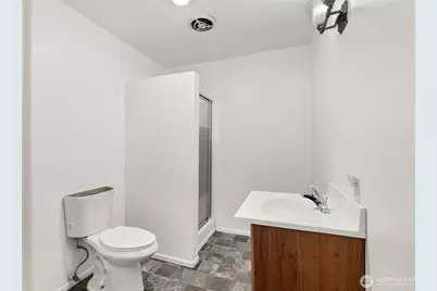 2520 Ocean Avenue, Raymond, WA 98577 - Photo 23