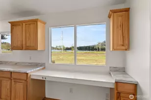 2520 Ocean Ave, Raymond, WA 98577 - Photo 15