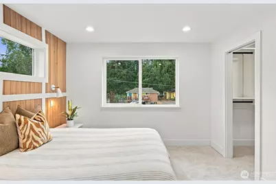 12038 Hiram Place NE, Seattle, WA 98125 - Photo 15