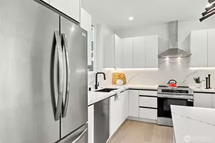 12032 Hiram Pl NE, Seattle, WA 98125 - Photo 7