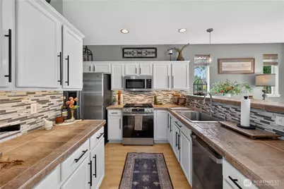 22843 SE 268th Place, Maple Valley, WA 98038 - Photo 13