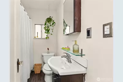 13018 41st Avenue S, Tukwila, WA 98168 - Photo 9
