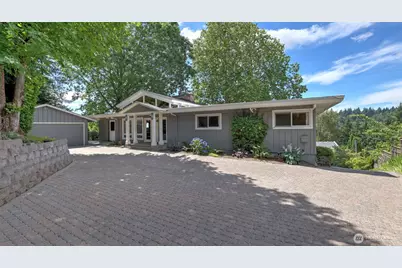 18744 Kenlake Place NE, Kenmore, WA 98028 - Photo 37