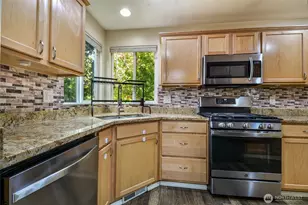 18302 8th Ave SE, Bothell, WA 98012 - Photo 9