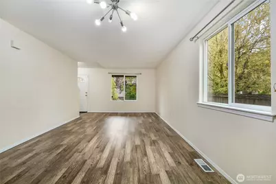 18302 8th Avenue SE, Bothell, WA 98012 - Photo 5