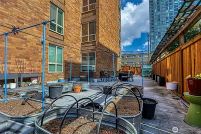 905 Cherry Street #102, Seattle, WA 98104 - Photo 15