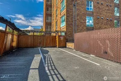 905 Cherry Street #102, Seattle, WA 98104 - Photo 17