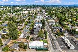 652 NW 85th St, Seattle, WA 98117 - Photo 35