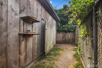 652 NW 85th Street, Seattle, WA 98117 - Photo 19