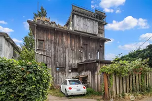 652 NW 85th St, Seattle, WA 98117 - Photo 11