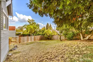 8818 8th Ave NW, Seattle, WA 98117 - Photo 29