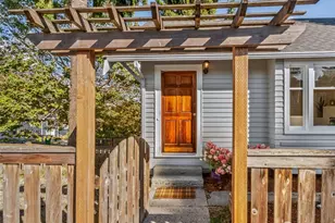 8818 8th Ave NW, Seattle, WA 98117 - Photo 3