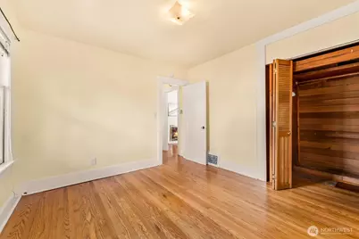 8818 8th Avenue NW, Seattle, WA 98117 - Photo 15