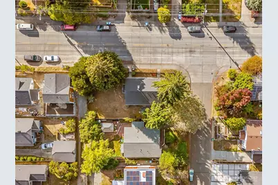 8818 8th Avenue NW, Seattle, WA 98117 - Photo 35